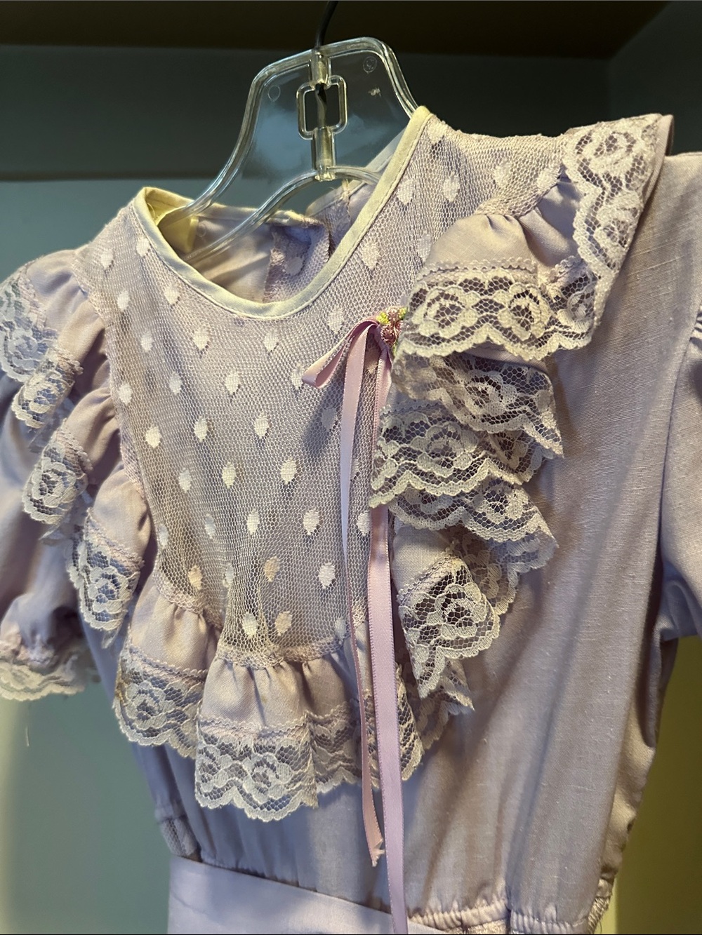 Girls' Lavender Lace Ruffled Dress - Picture 2 of 9